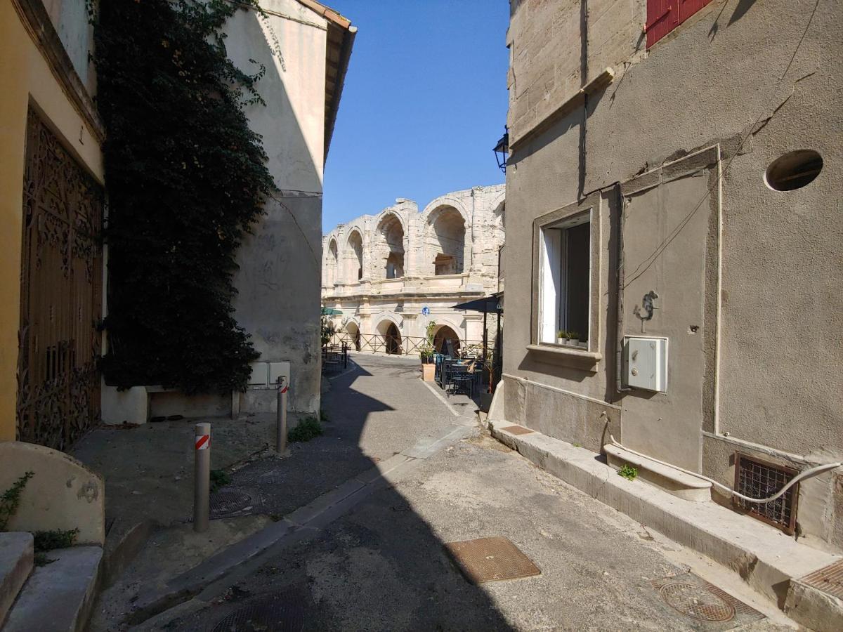 Charmante maison arlésienne à l'ombre des Arènes, de 2 à 5p Exterior foto